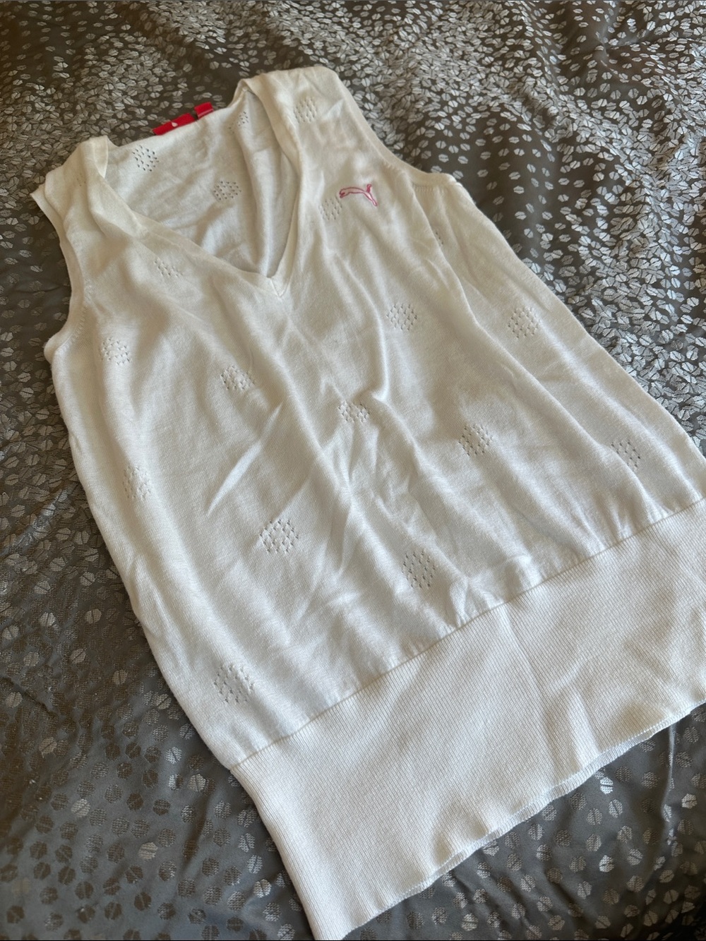 Puma White Knit Sleeveless Golf Sweater Top with Pink Logo Tag large